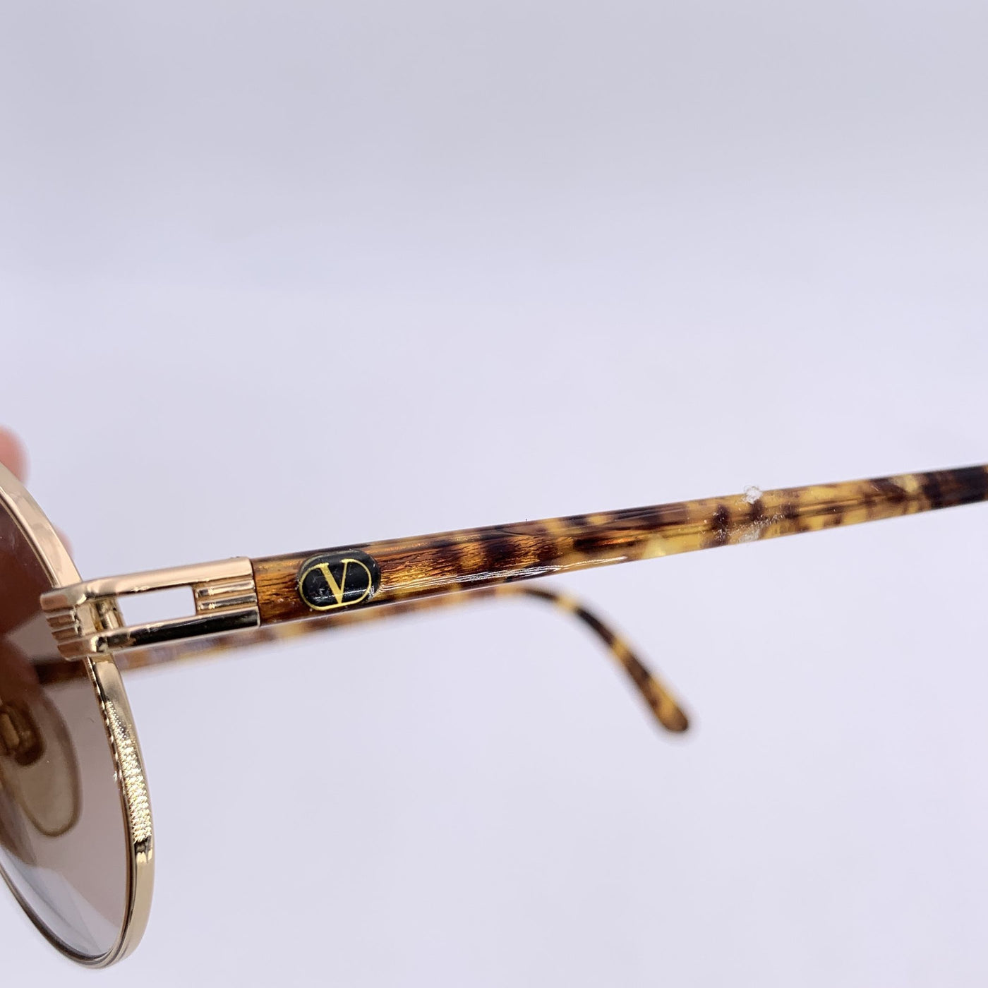 Valentino Vintage Gold Metal Round Sunglasses Mod. V415 52/20 135mm