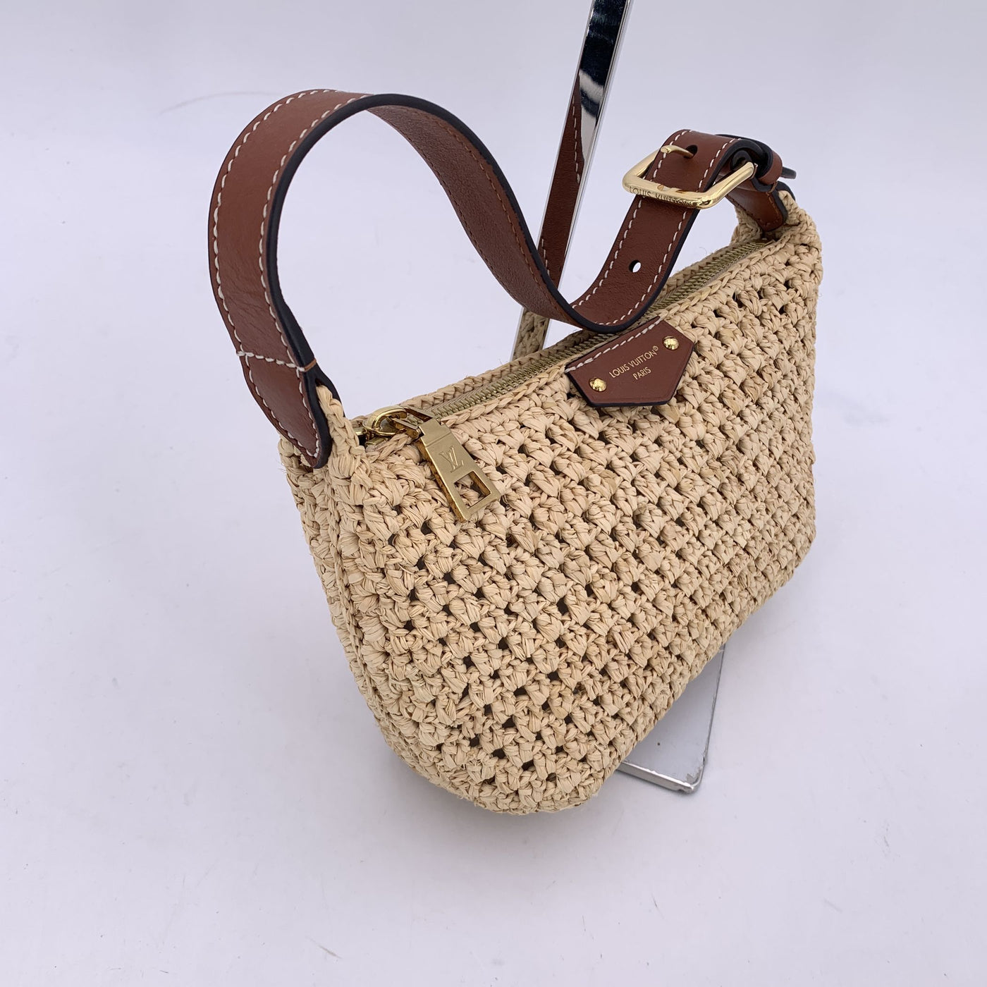 Louis Vuitton Beige Raffia Straw Hills Pochette Shoulder Bag M14304