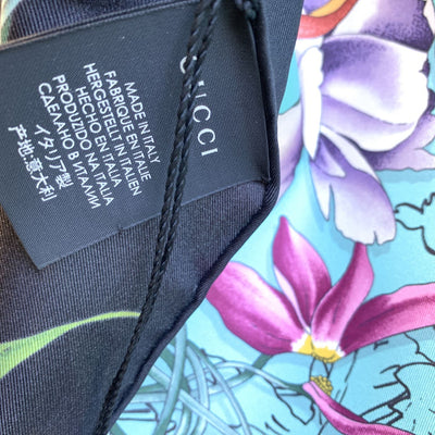 Gucci Black and Turquoise Silk Twill Flora Infinity Chrissy Scarf