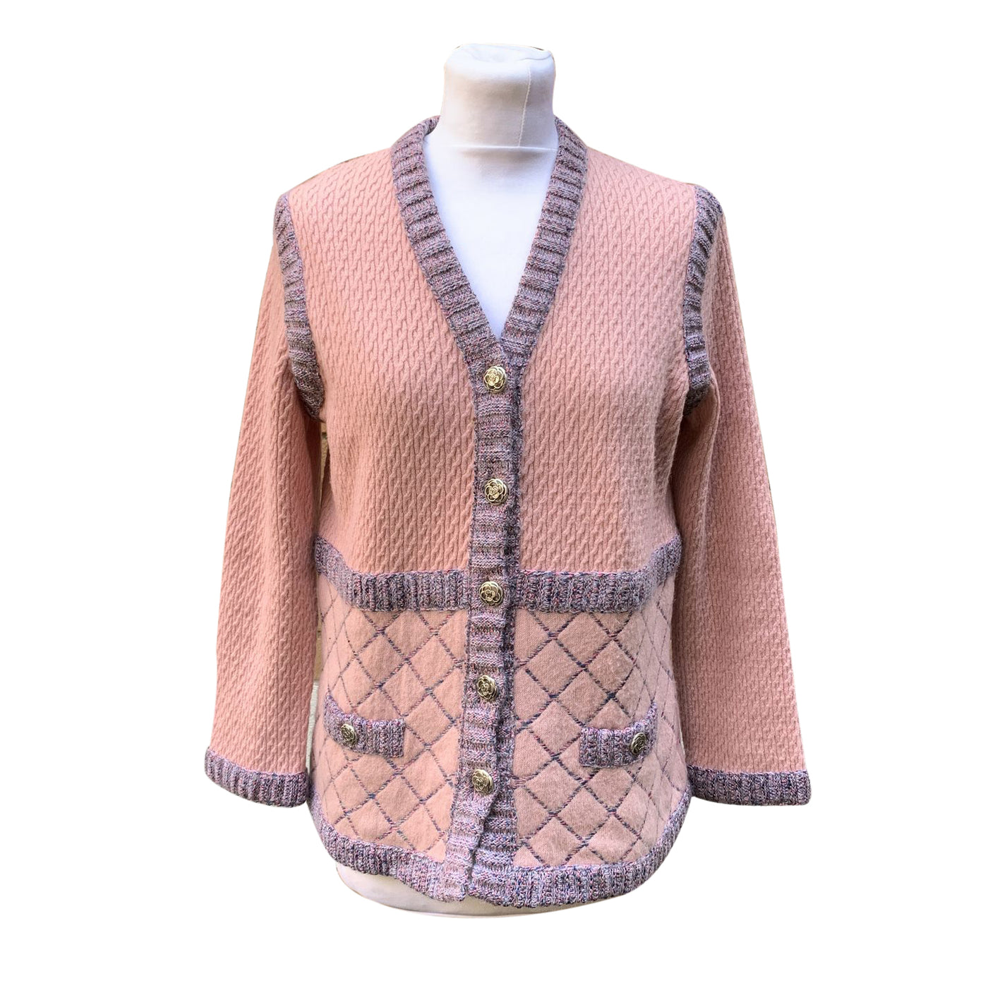 Chanel 2015 Pink Silk and Cashmere Knit Cardigan Size 40 FR