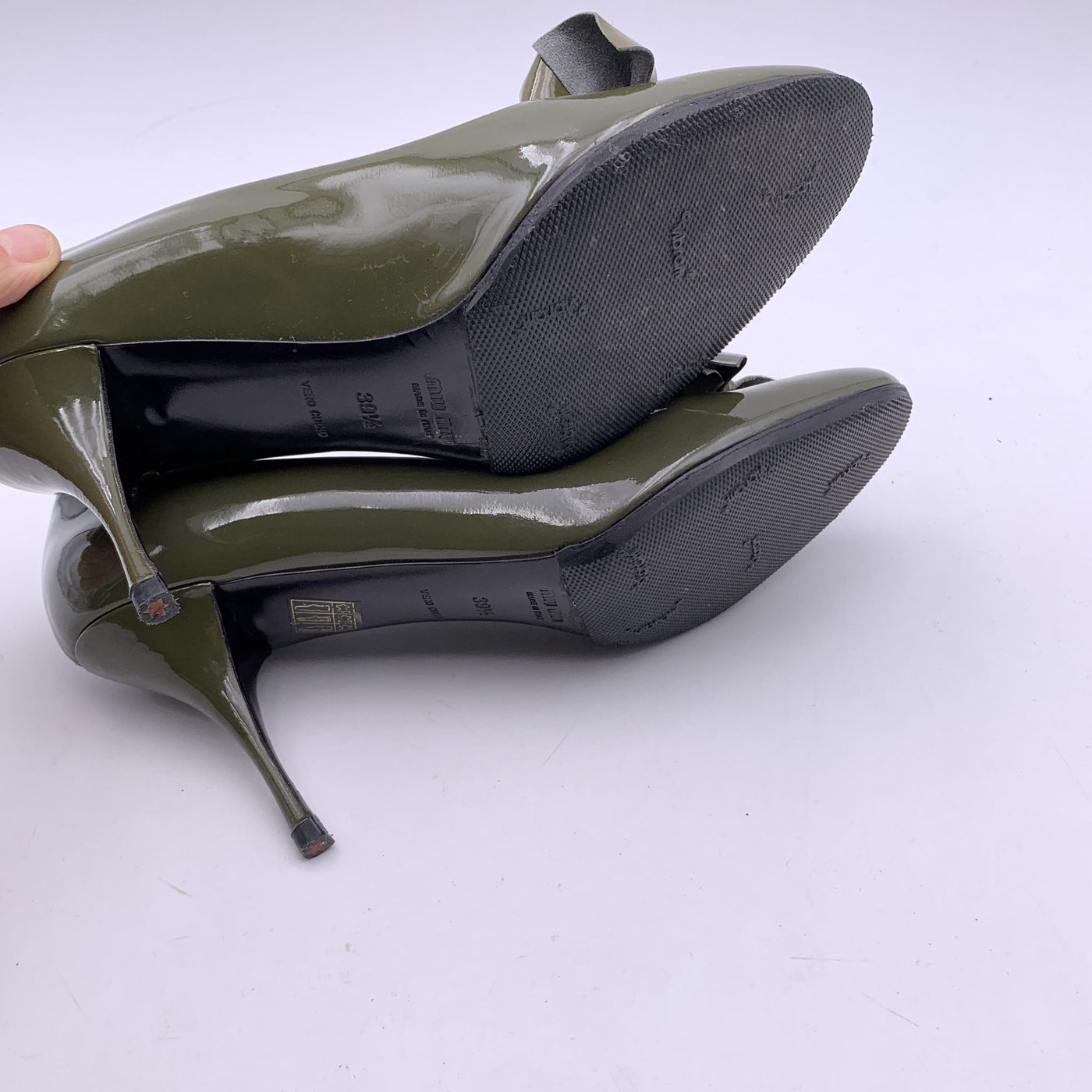 Miu Miu Military Green Patent Leather Bow Close Toe Pumps Heels 39.5