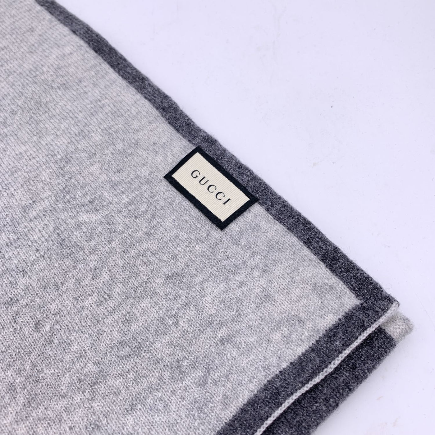 Gucci Grey Cashmere Unisex GG Logo Scarf 23 x 180 cm