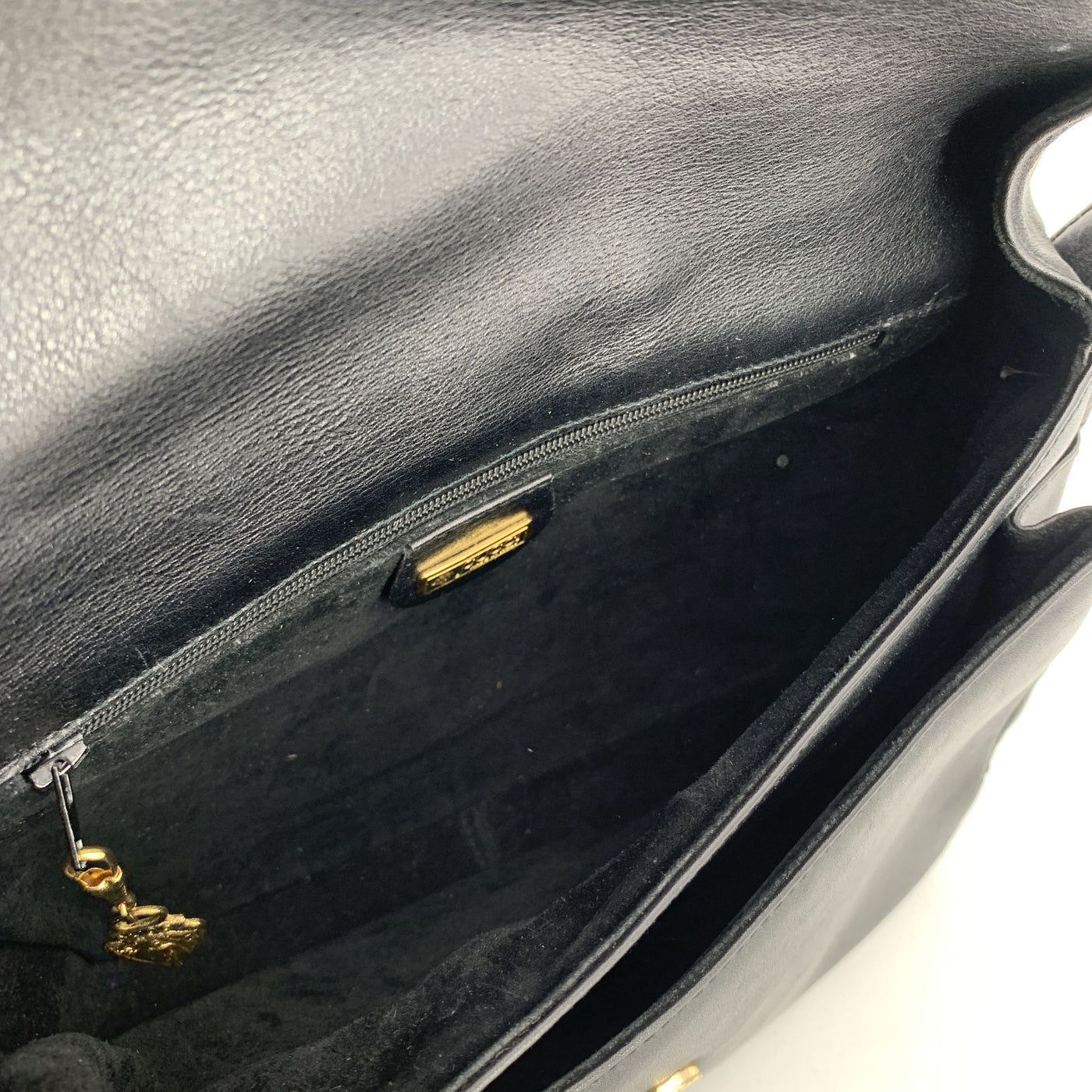 Gucci Vintage Black Leather Flap GG Logo Shoulder Bag