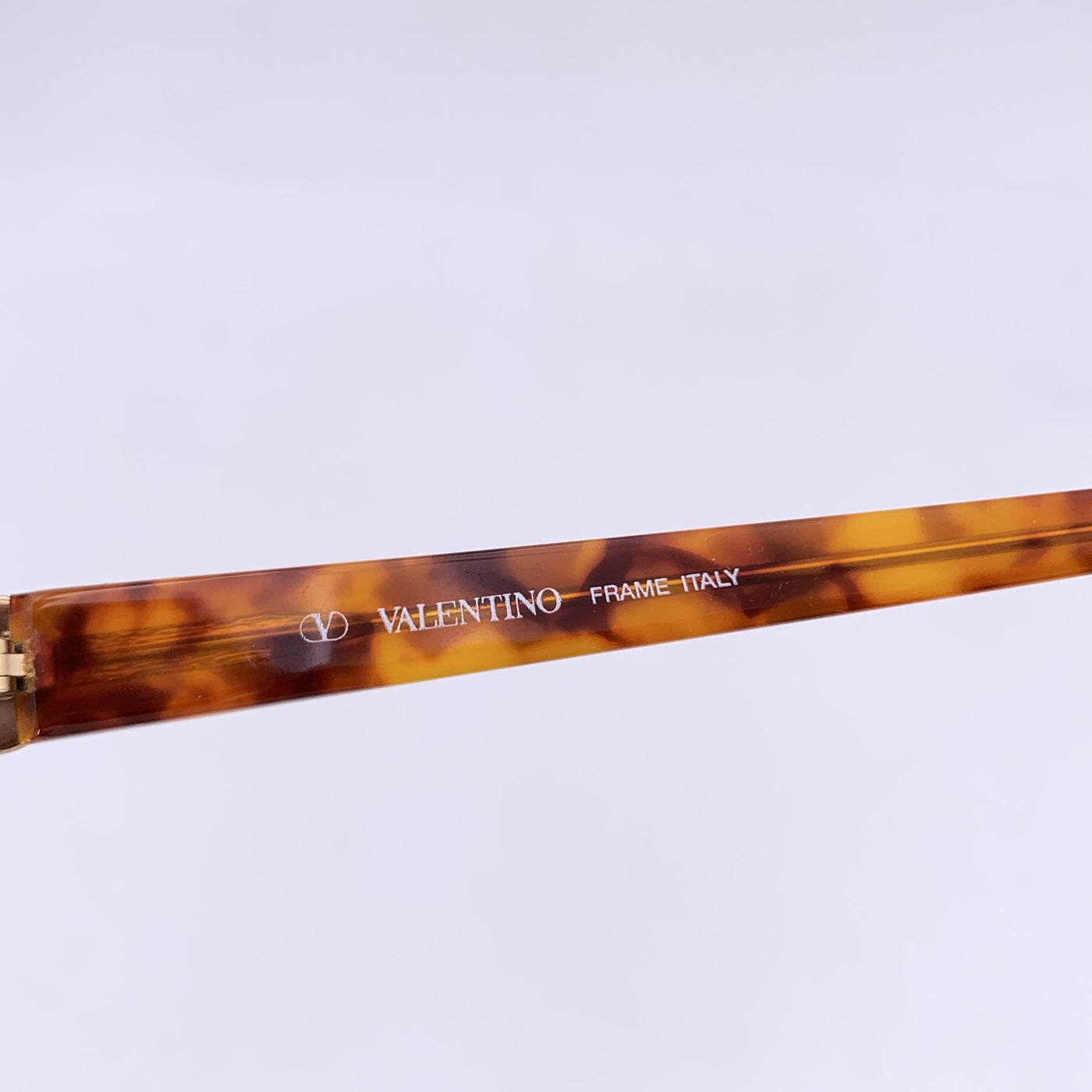 Valentino Vintage Gold Metal Oval Sunglasses Mod. V431 58/15 130mm