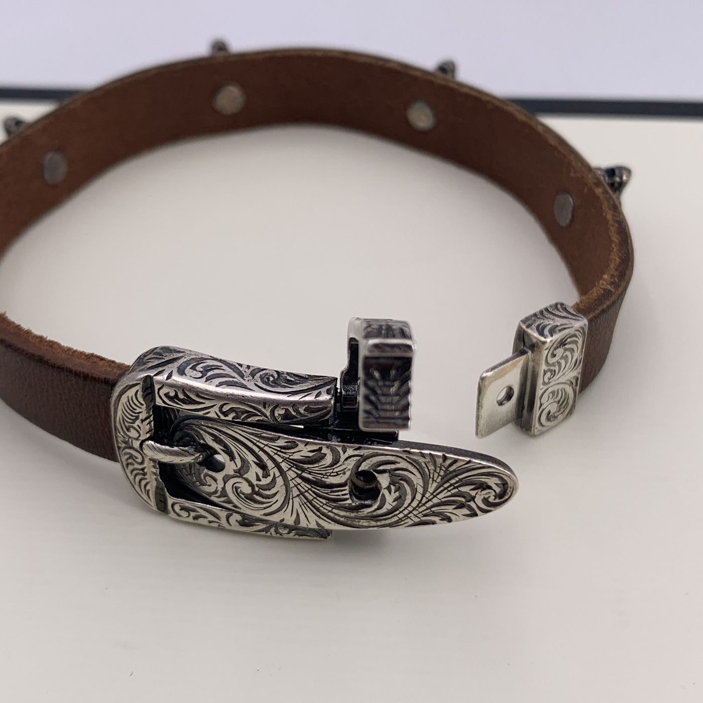 Gucci Brown Leather and Silver Bracelet Wolf Heads Studs Size 18