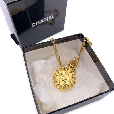 Chanel Vintage Gold Metal Chain Necklace CC Logo Medallion