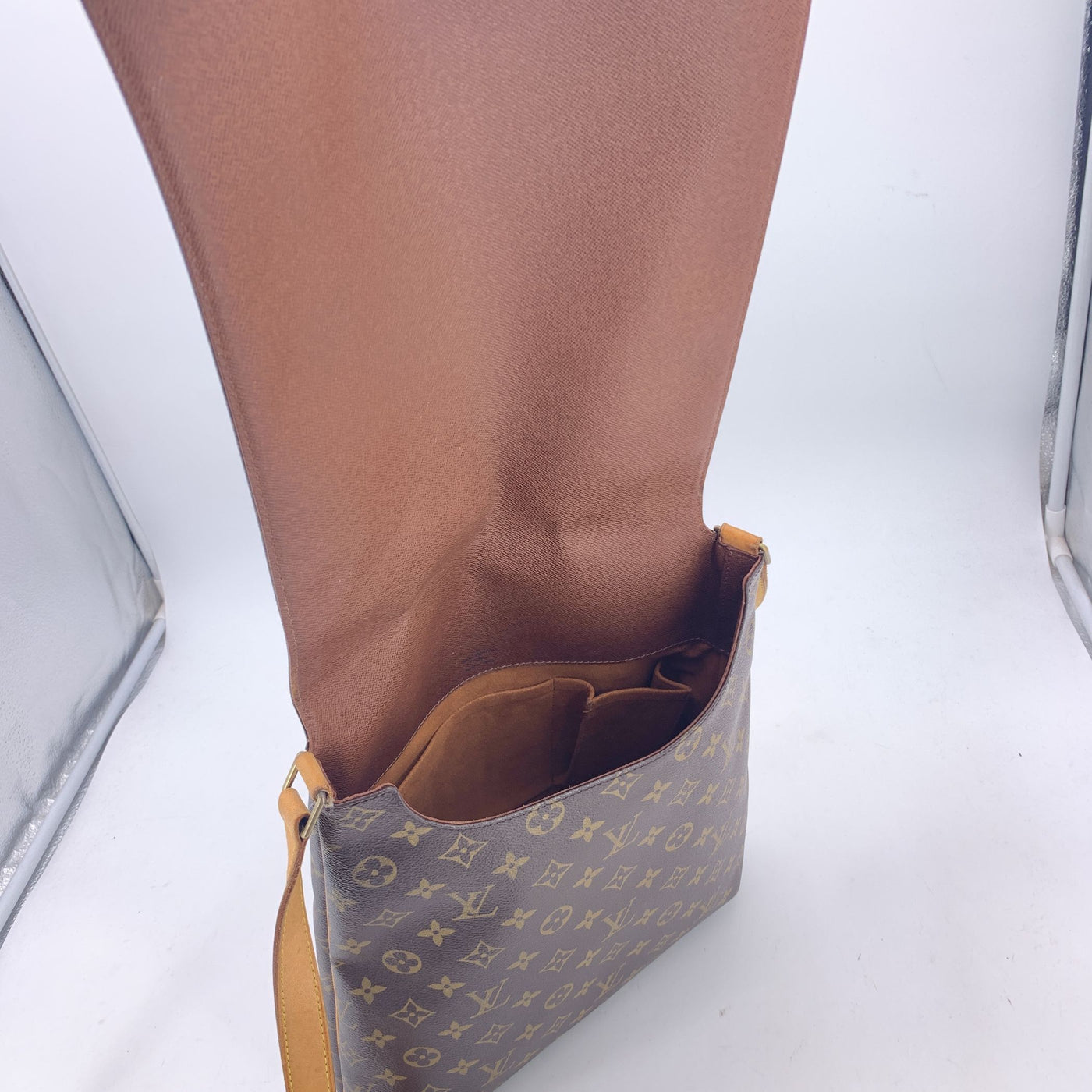 Louis Vuitton Vintage Monogram Canvas Musette Flap Messenger Bag