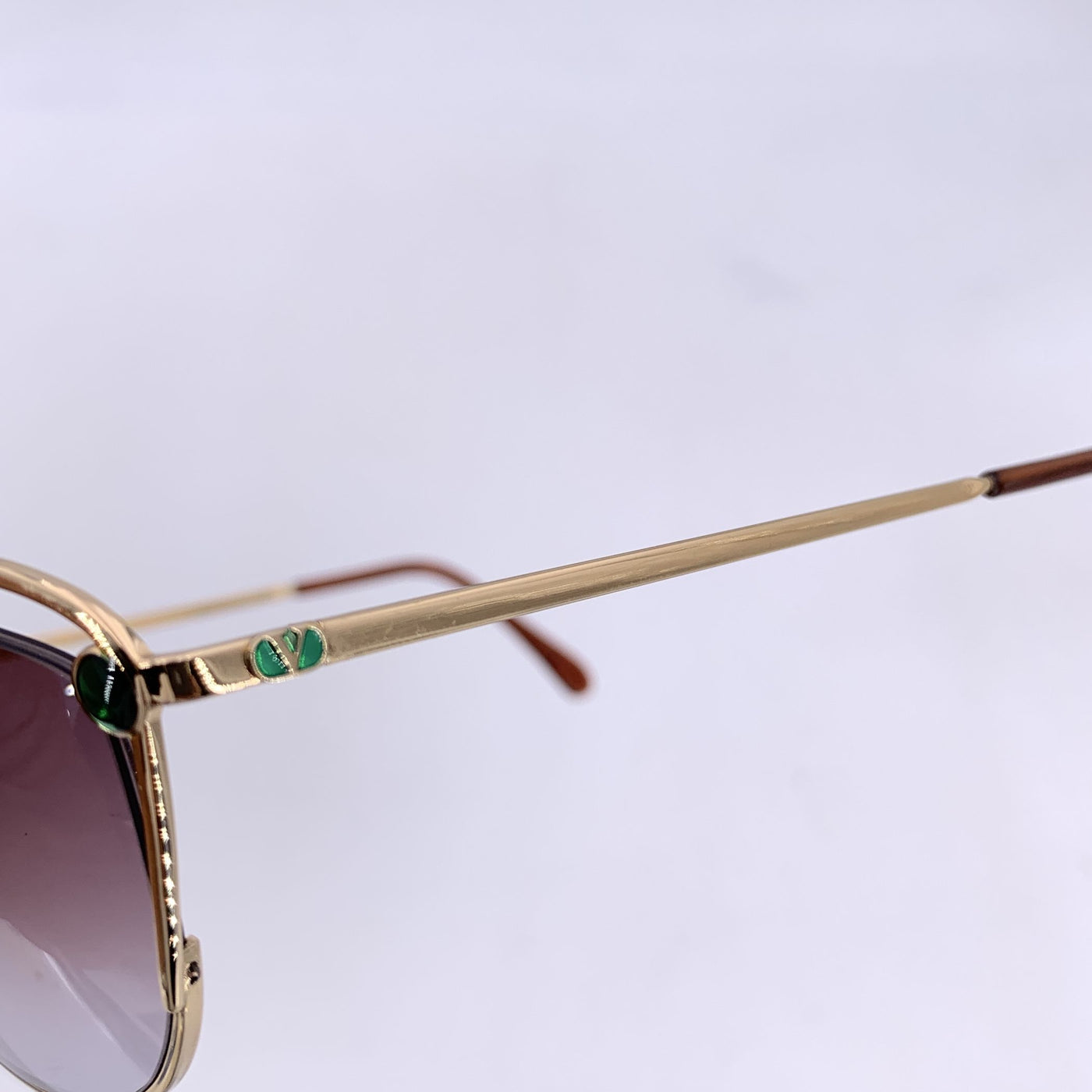 Valentino Vintage Gold Metal Green Sunglasses Mod. V390 54/17 135mm