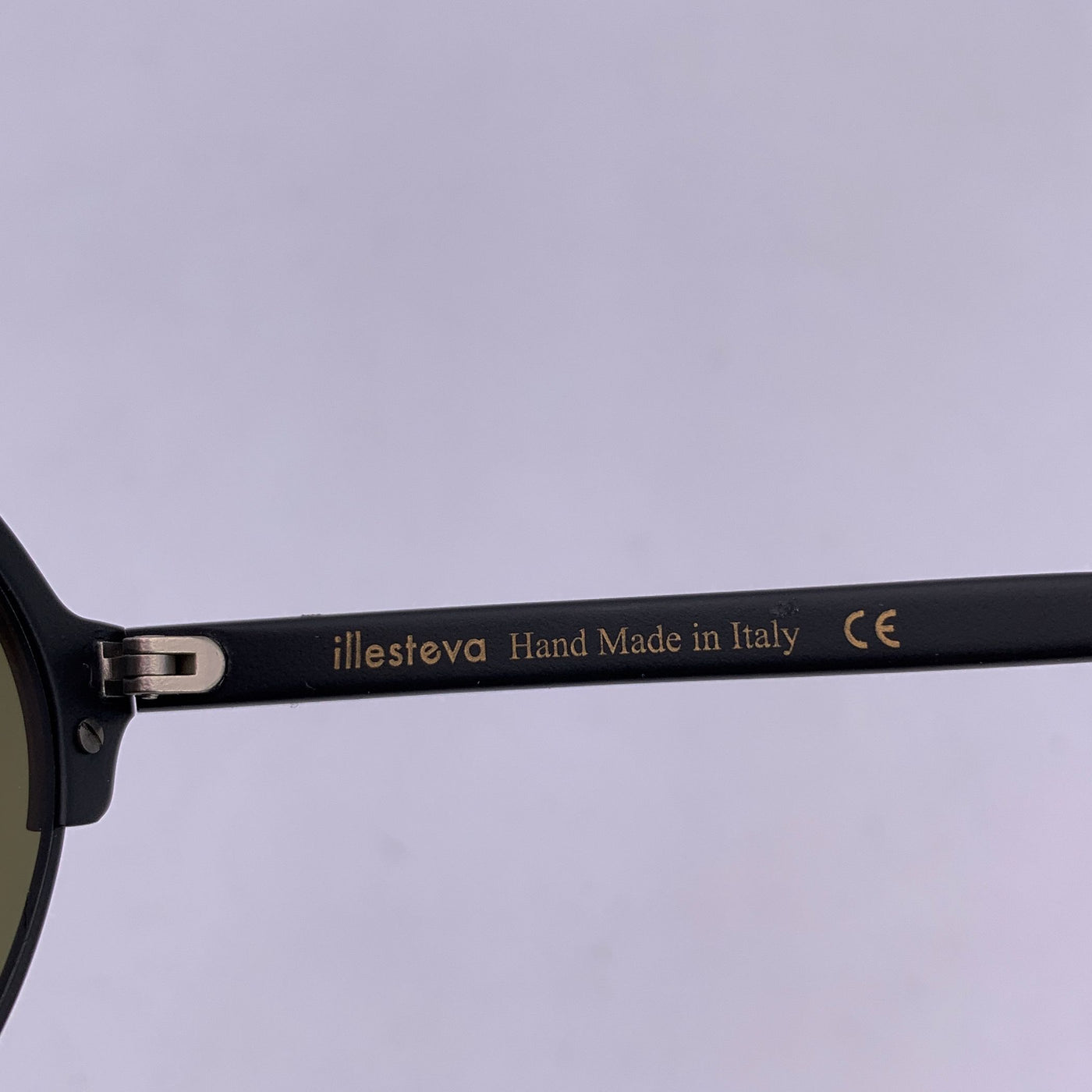 Illesteva Black Round Unisex Sunglasses Milan 2 54/23 135 mm Boxed