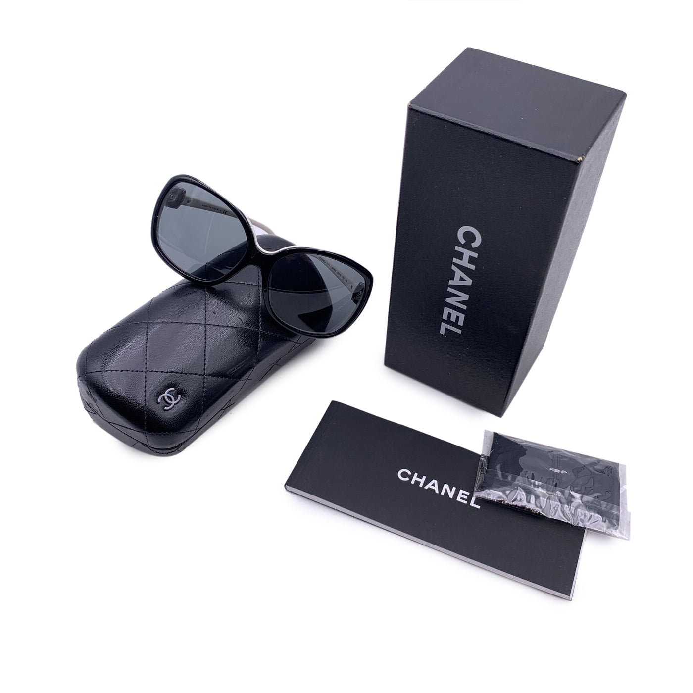 Chanel Black White Acetate 5174 Women Sunglasses 58/16 135mm