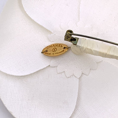 Chanel Vintage White Fabric Flower Camelia Camellia Brooch Pin