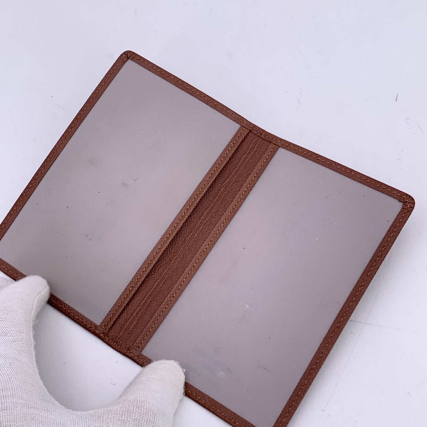 Louis Vuitton Vintage Tan Leather ID Card Wallet Photo Holder