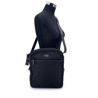 Gucci Black Nylon Canvas Unisex Crossbody Messenger Bag
