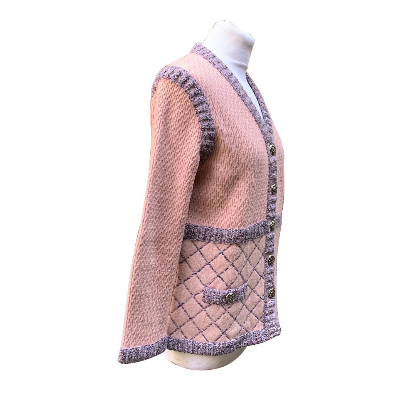 Chanel 2015 Pink Silk and Cashmere Knit Cardigan Size 40 FR