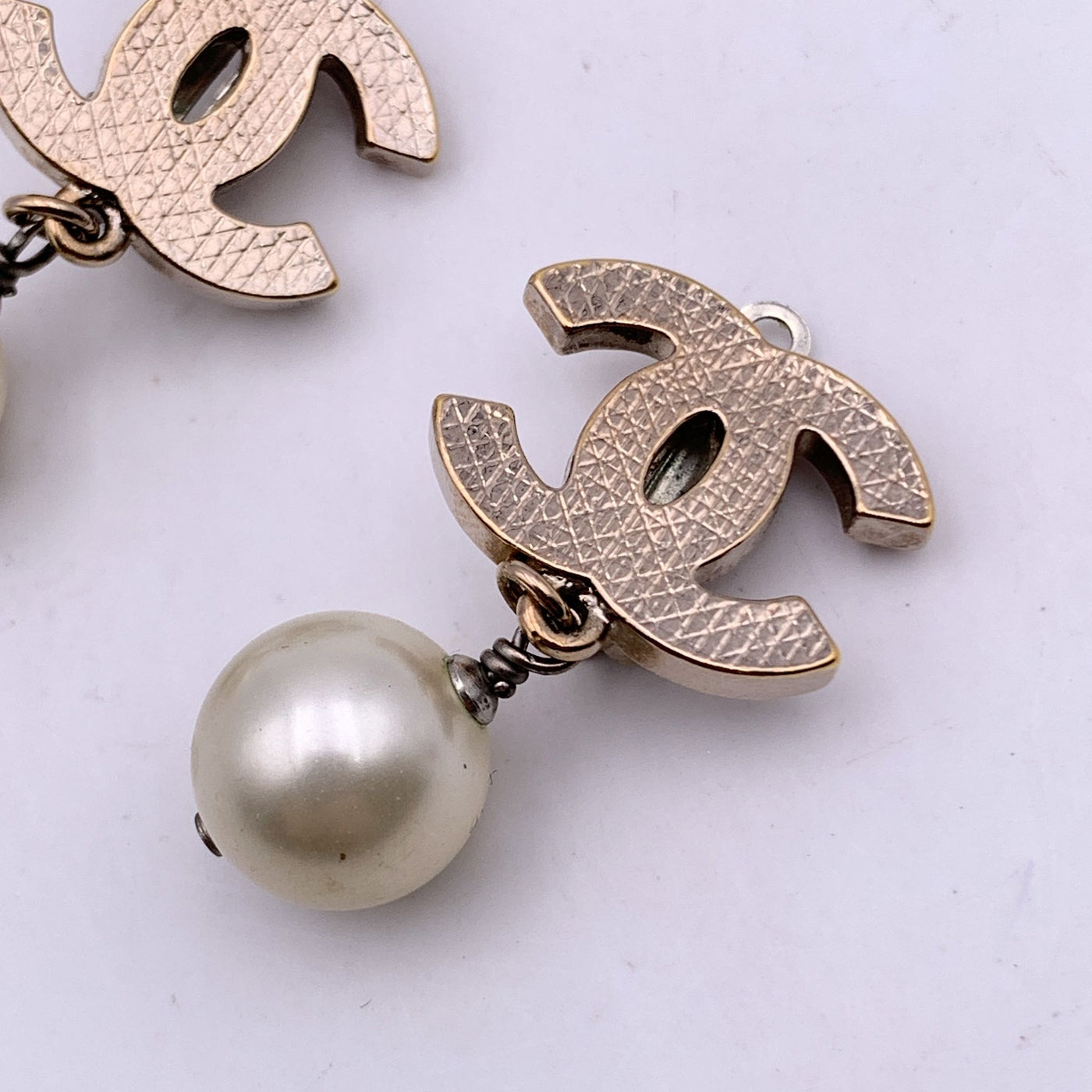 Chanel Silver Metal CC Logo Pearl Drop Clip On Earrings