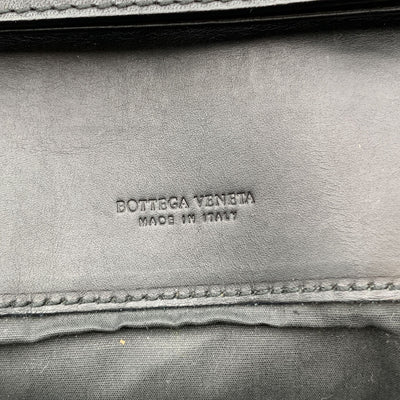 Bottega Veneta Black Leather Intrecciato Slide Lock Clutch Wrist Bag