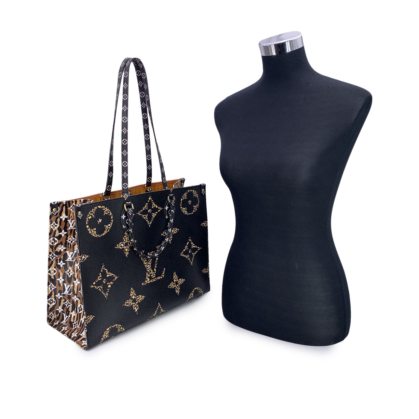 Louis Vuitton Monogram Giant Jungle Canvas OnTheGo GM Tote Bag